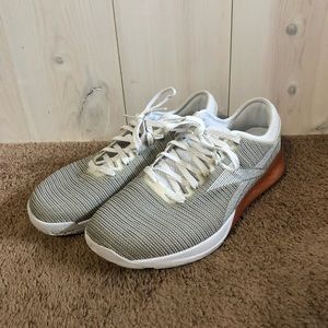Nano 9. Like new